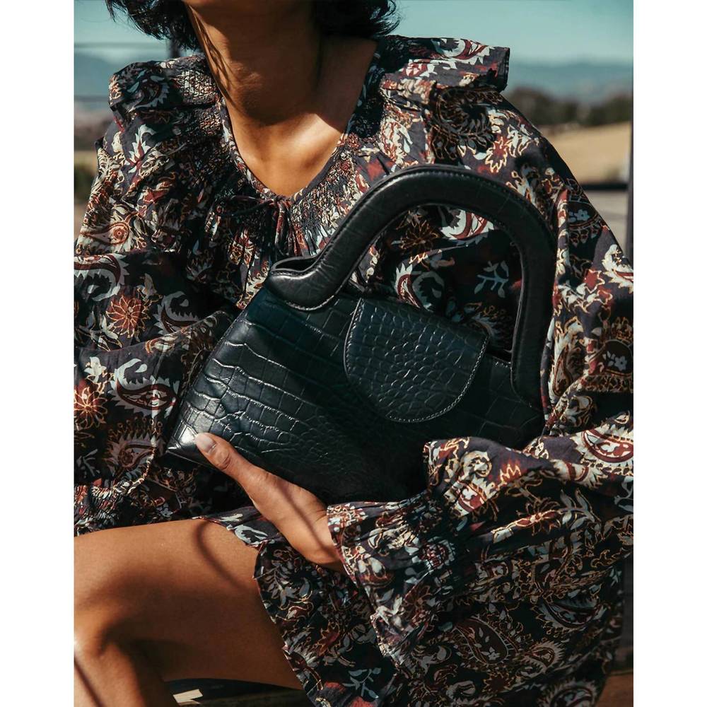 NEW CLEOBELLA pierce hand bag in black - Picture 3 of 3